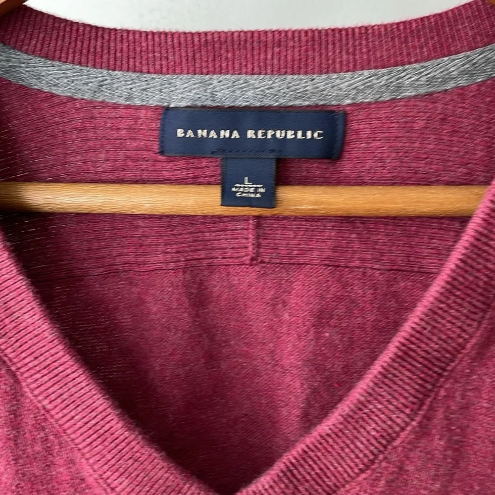 Banana Republic Burgundy Red Lightweight Cotton V Neck Sweater Size Large